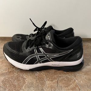 Women’s Asics Gel-Nimbus 21